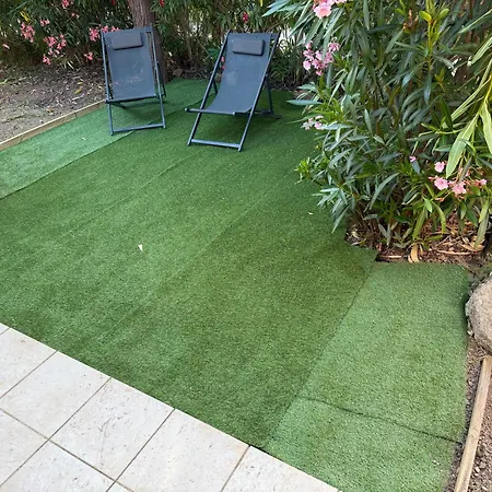 Mini Alba Rossa * Serra-di-Ferro (Corsica)