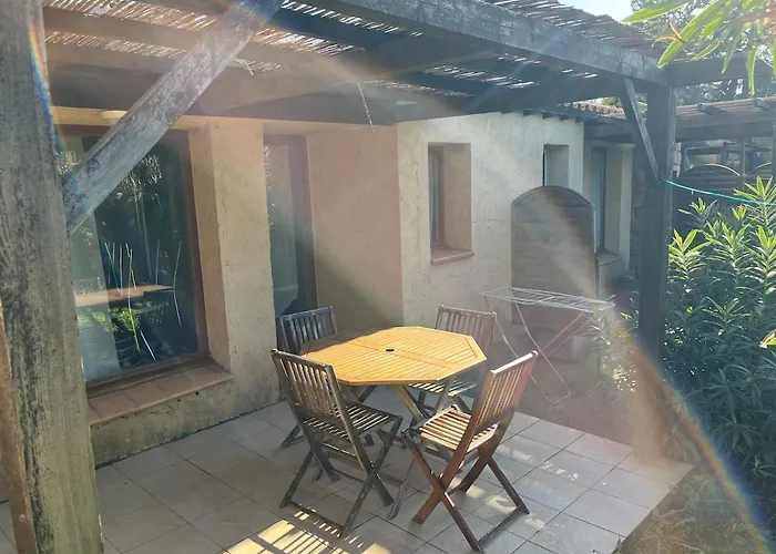 Mini Alba Rossa 度假居 赛拉蒂费罗